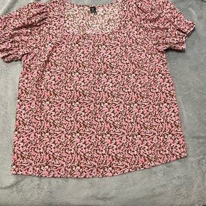 SHEIN Pink and White Puff Sleeve Ruffled Blouse